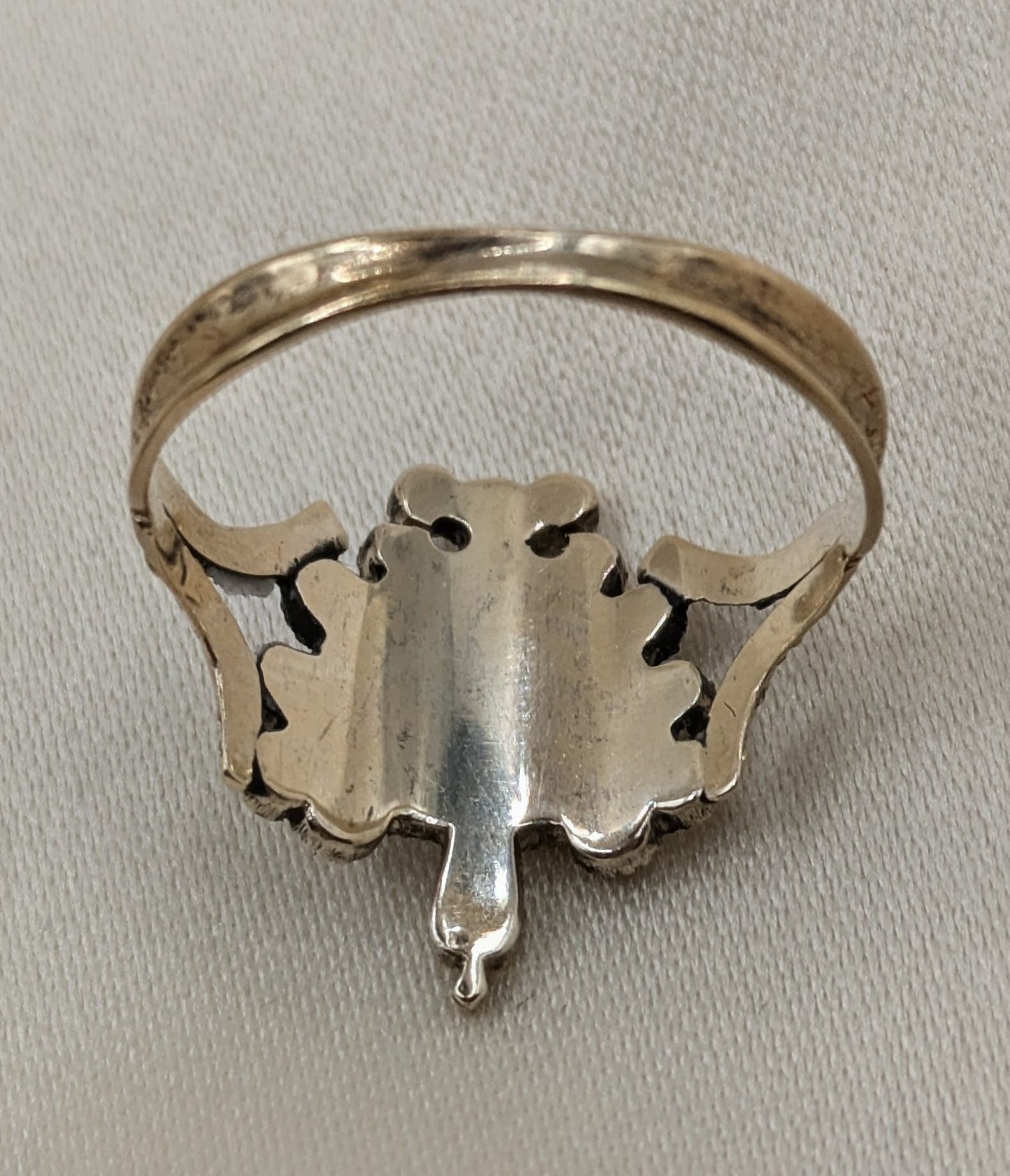 Georgian Urn Motif Memorial Ring