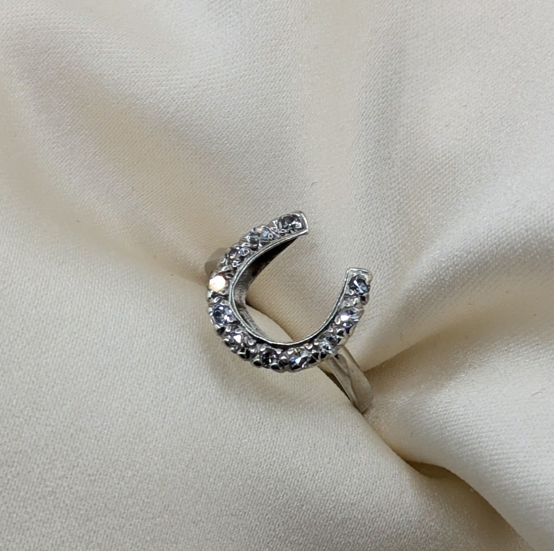 14k Antique White Gold Diamond Horseshoe Ring – Jean Papin Antique