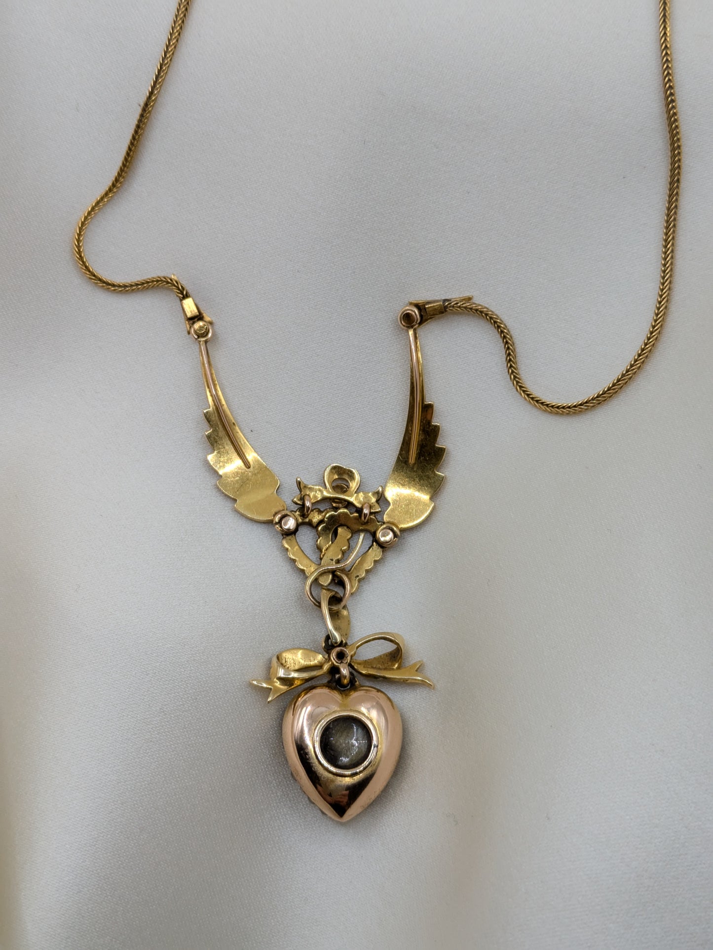 Incredible Edwardian 15k split pearl winged heart locket necklace, dynamic!