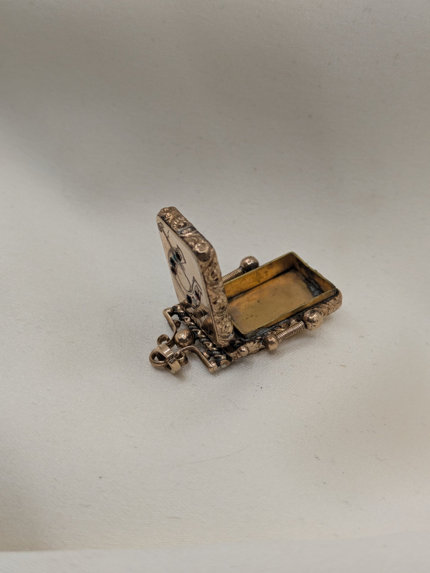 Victorian Gold Filled Horseshoe Locket