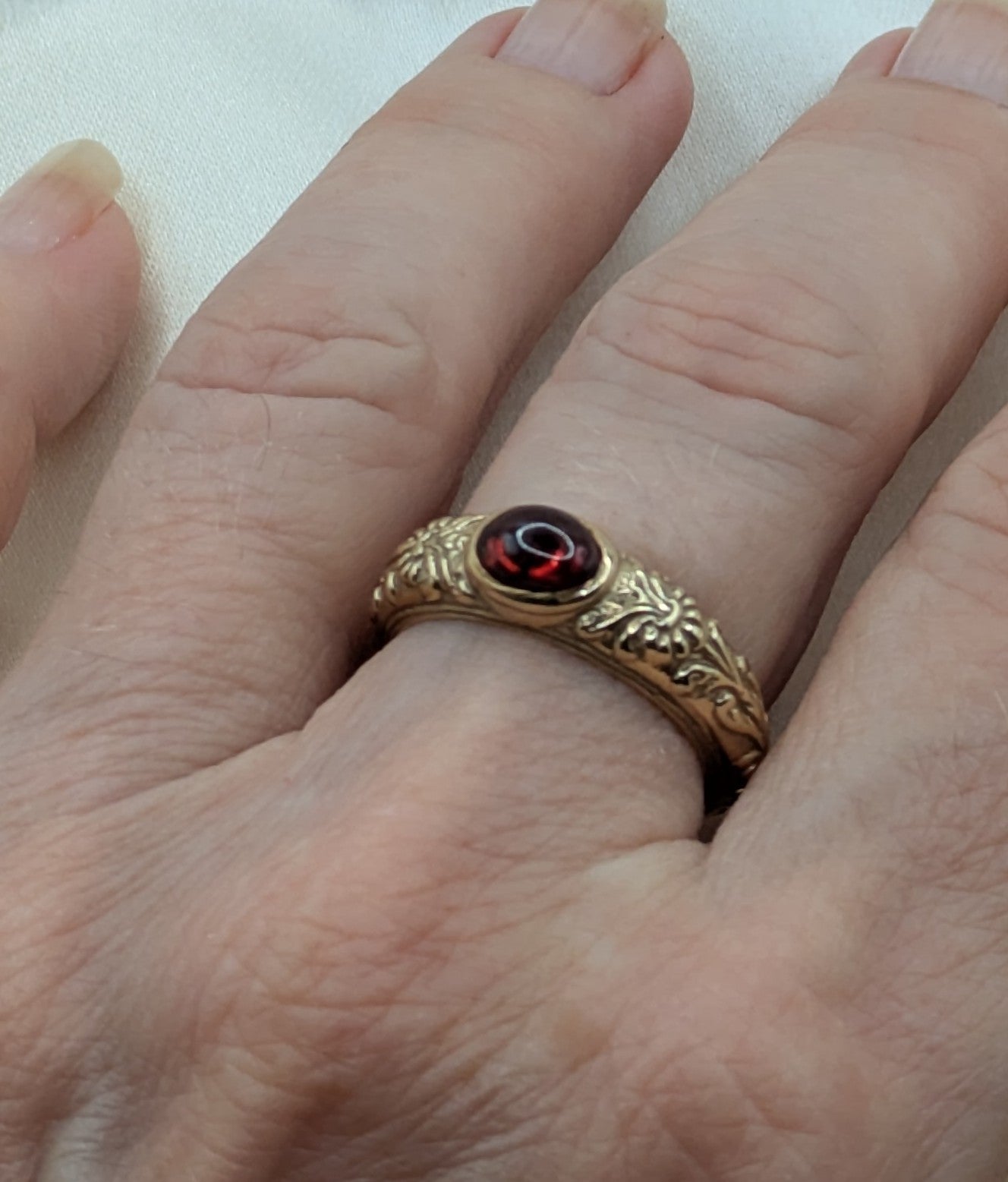 14k Gold Garnet Ring