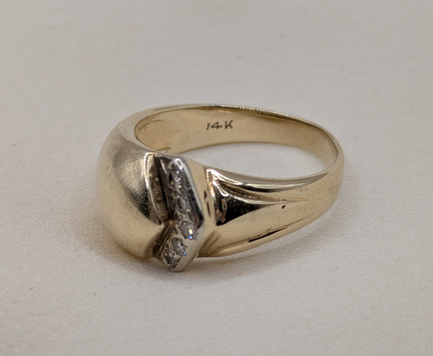 Retro 14k Gold Diamond Ring 5.89 grams size 7