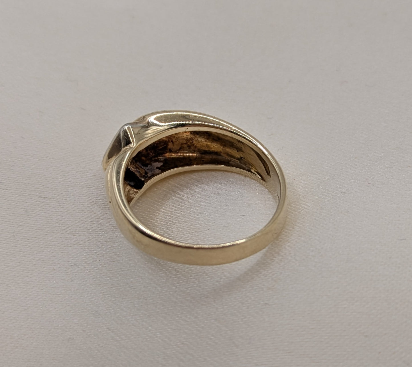 Retro 14k Gold Diamond Ring 5.89 grams size 7