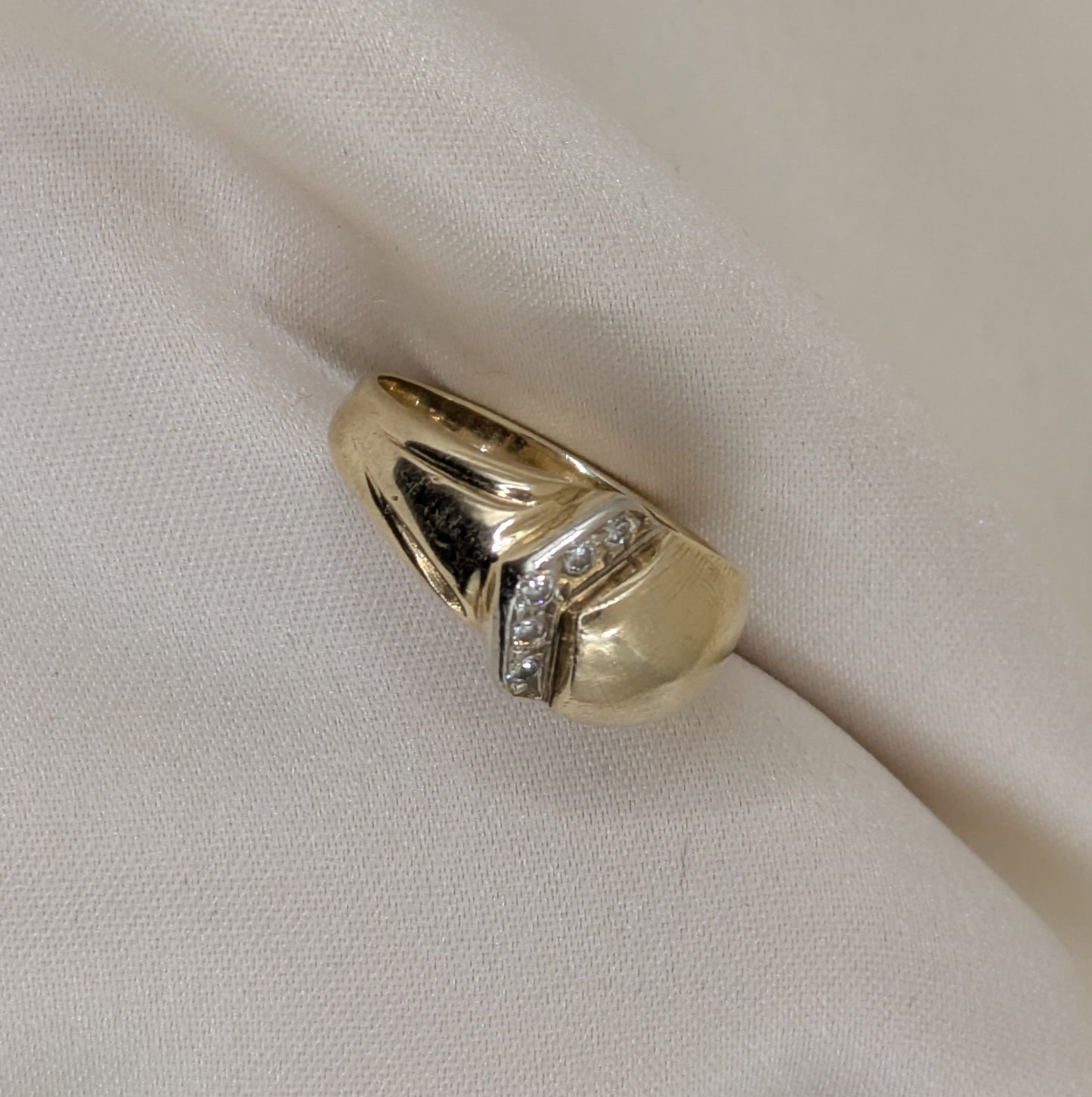 Retro 14k Gold Diamond Ring 5.89 grams size 7