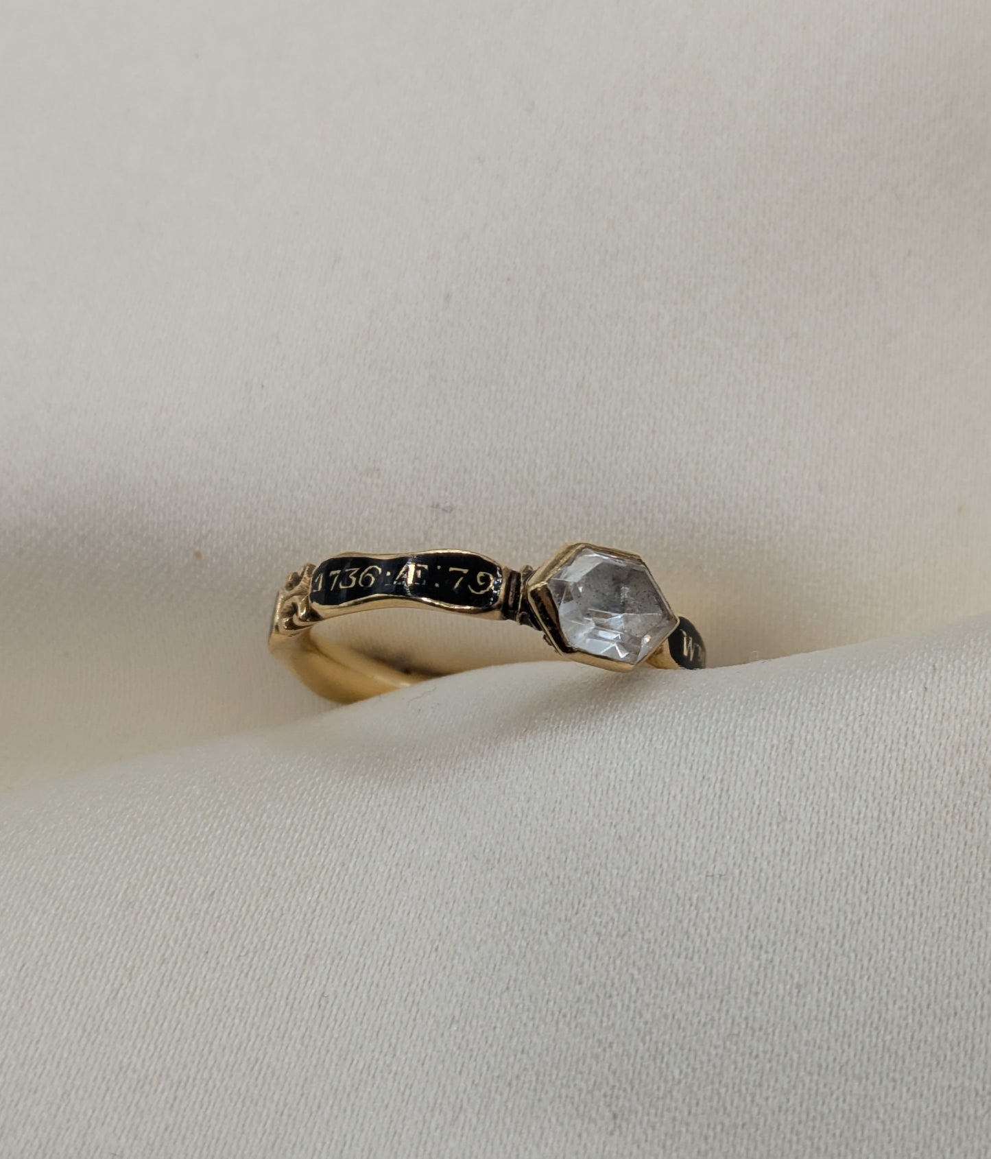 18th century Georgian Memento Mori Memorial Ring Commemorating William Wake, Archbishop of Canterbury, 1736
