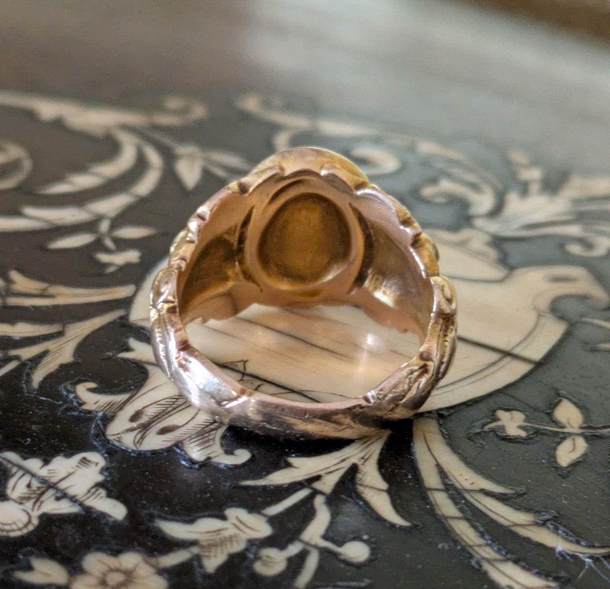 Antique 10k Gold signet Ring Pan Gargoyle west Wind God 10 grams