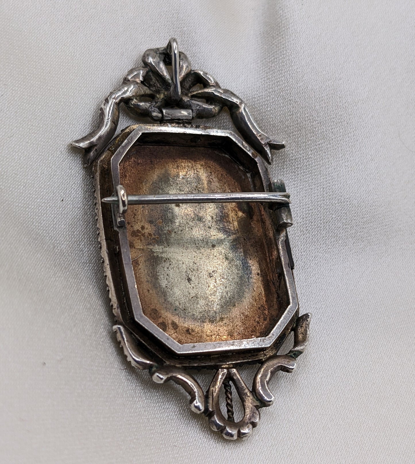 Georgian Miniature Pendant Brooch with Elaborate Jargoon Frame