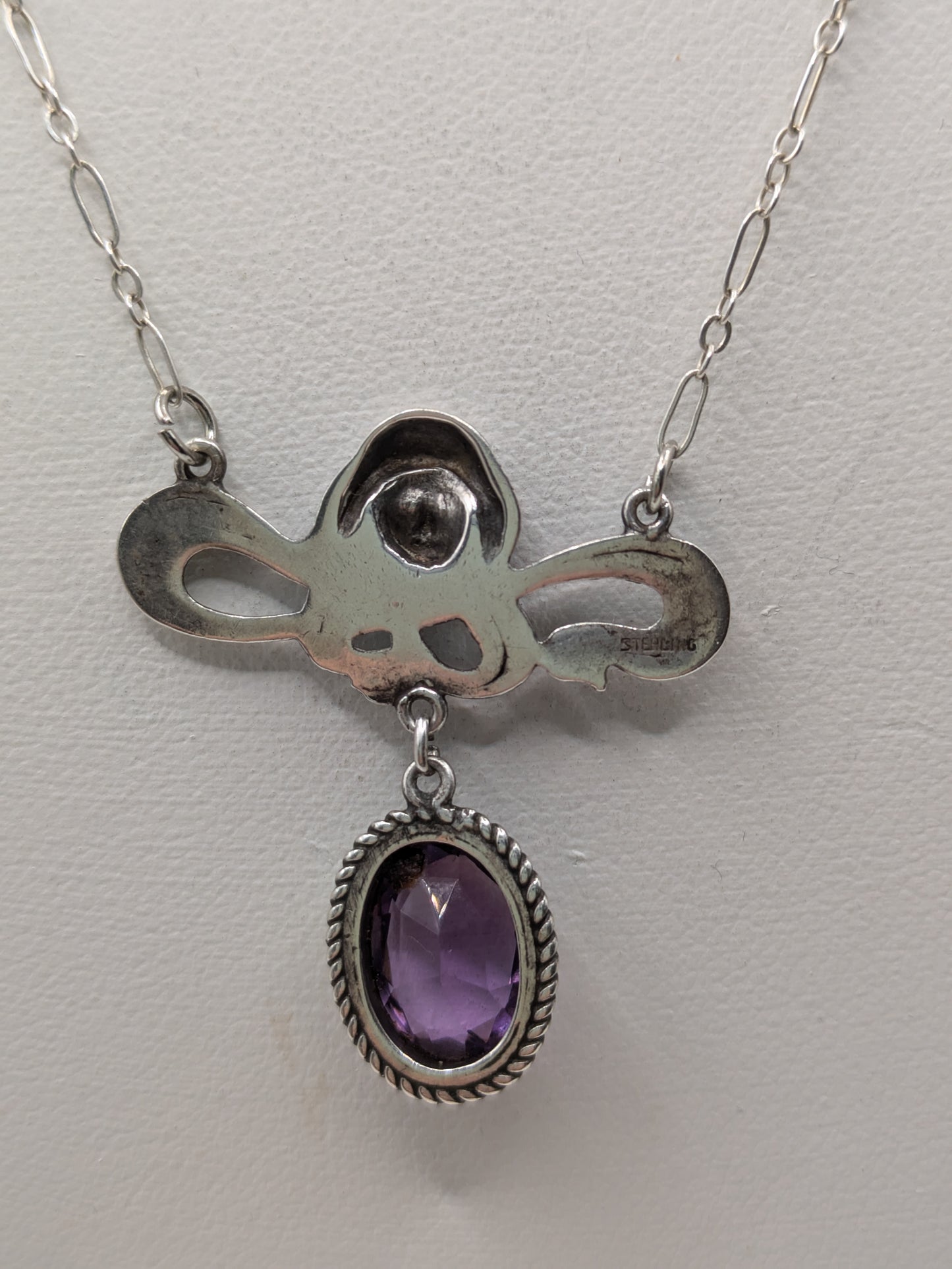 Nouveau Sterling Silver Lady Necklace with amethyst