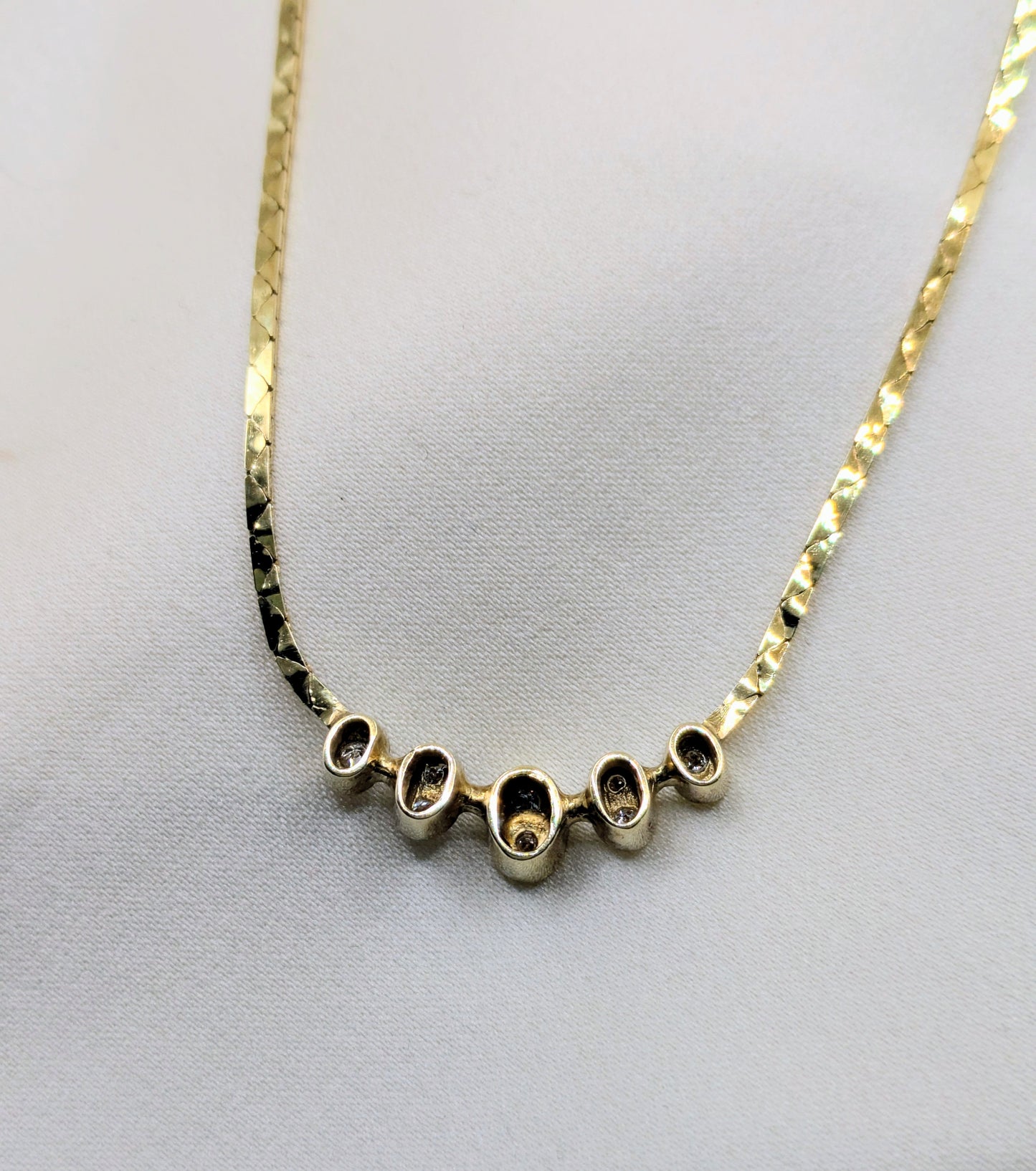 vintage 1980s 14k Gold Cobra link Diamond necklace