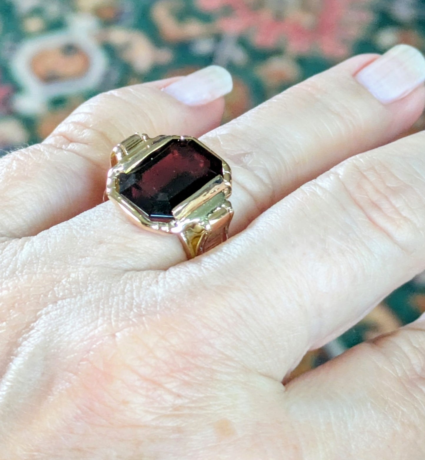 Victorian heavy 14k gold large emerald cut Rhodalite Garnet with Clover embossed band signet cigar ring